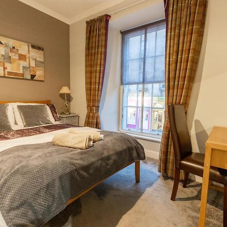 Two Bedroom Apartment Within Walking Distance To City Centre EDI Exteriér fotografie