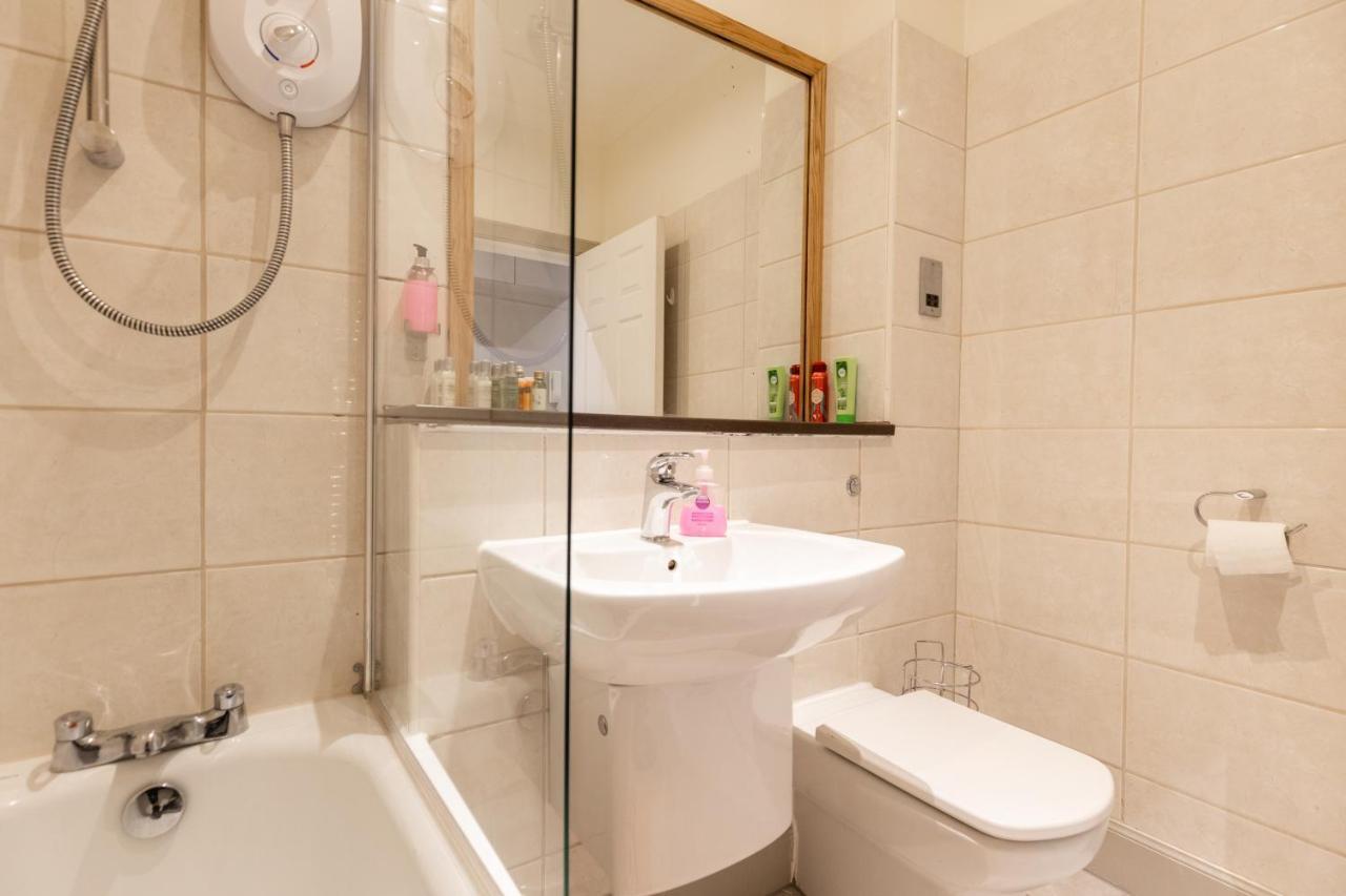 Two Bedroom Apartment Within Walking Distance To City Centre EDI Exteriér fotografie