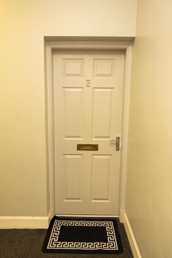 Two Bedroom Apartment Within Walking Distance To City Centre EDI Exteriér fotografie
